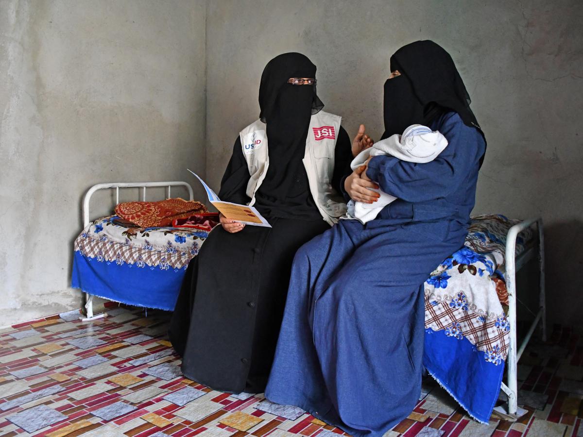 After updating the national guideline for safe motherhood and training national trainers and focal points, SHARP launched a successful referral scheme in Ash Shamayatayn, leading to expansion to four more districts. This initiative saved the lives of 57 emergency and urgent maternal and newborn cases.