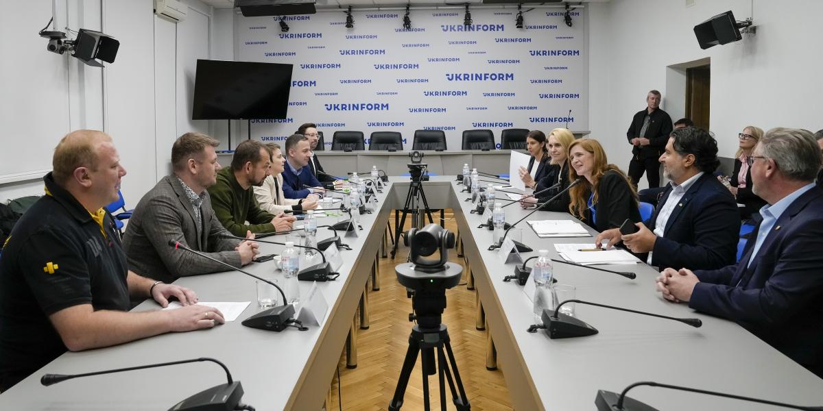 Administrator Power meets with journalists in Ukraine.