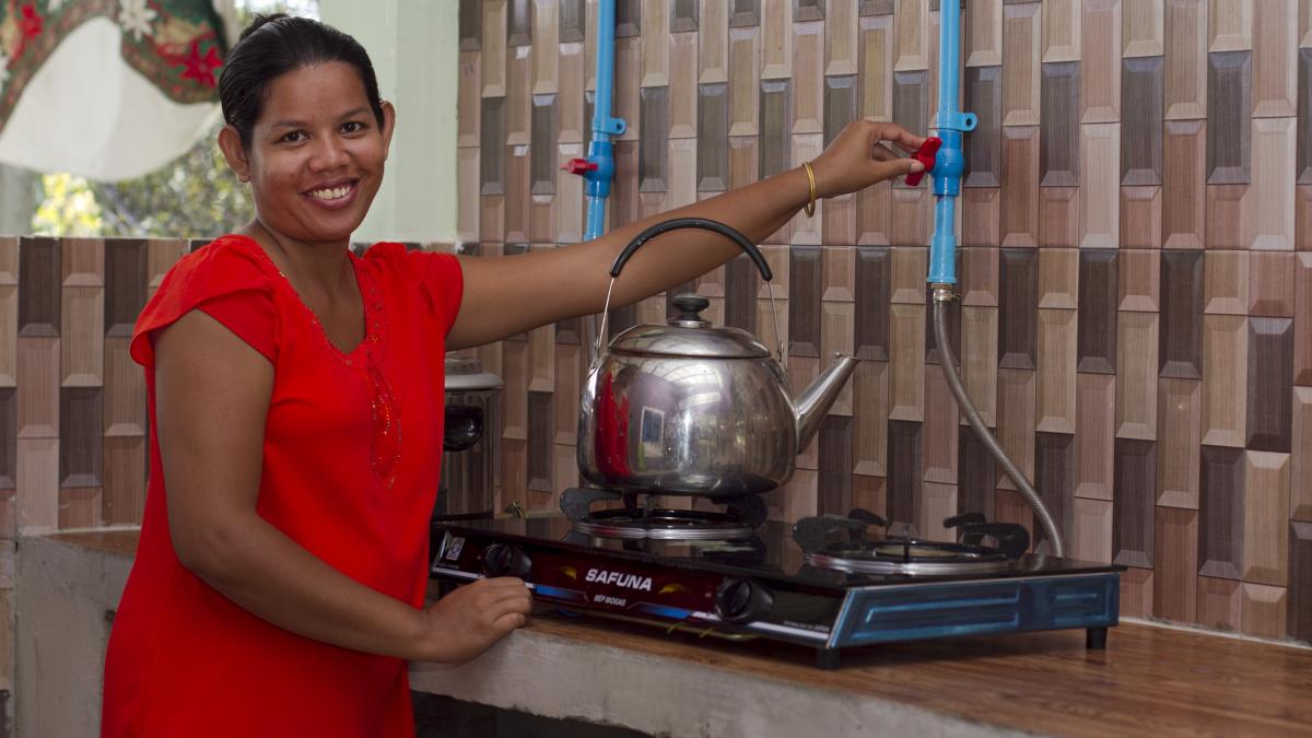 USAID Helps Bring Clean Fuel to Rural Households in Cambodia