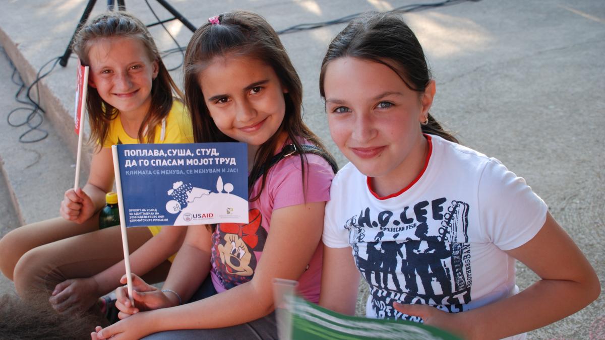 Macedonia school children attend climate change awareness event