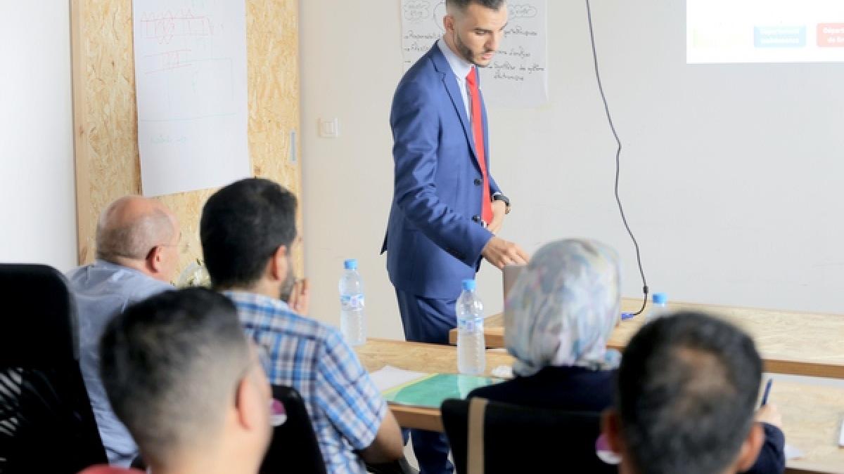 Marouane Bouzakhti shows his newfound skills at a USAID Career Center workshop