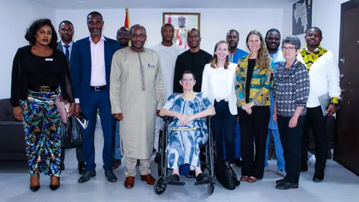 The Minister of the Budget and USAID Guinea Mission Director (seated) with members of the delegation and senior advisors at the Ministry.