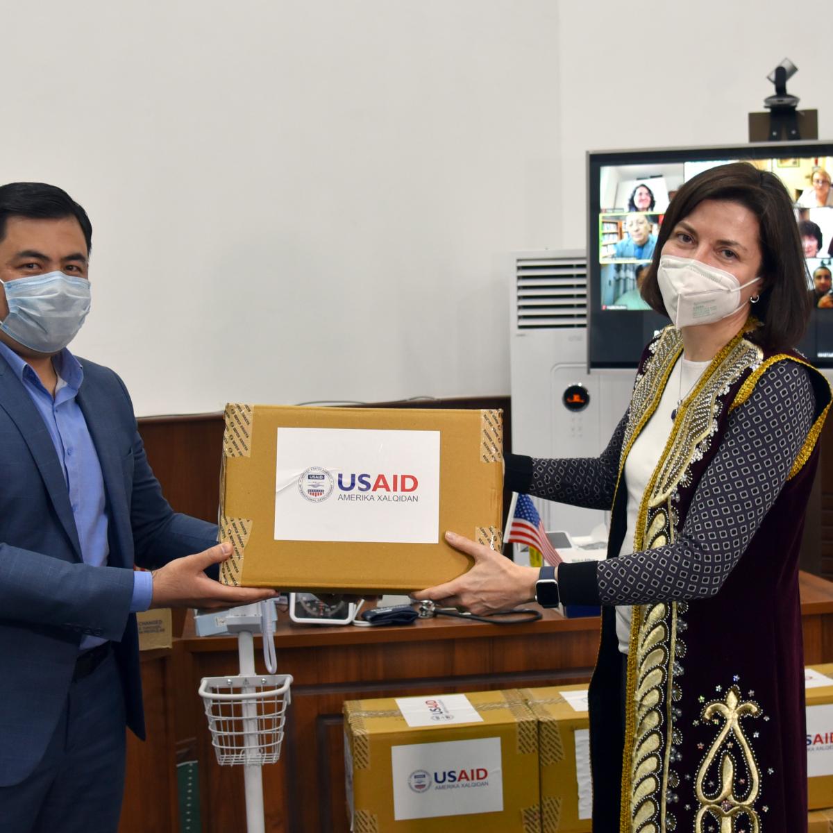 USAID provides medical equipment