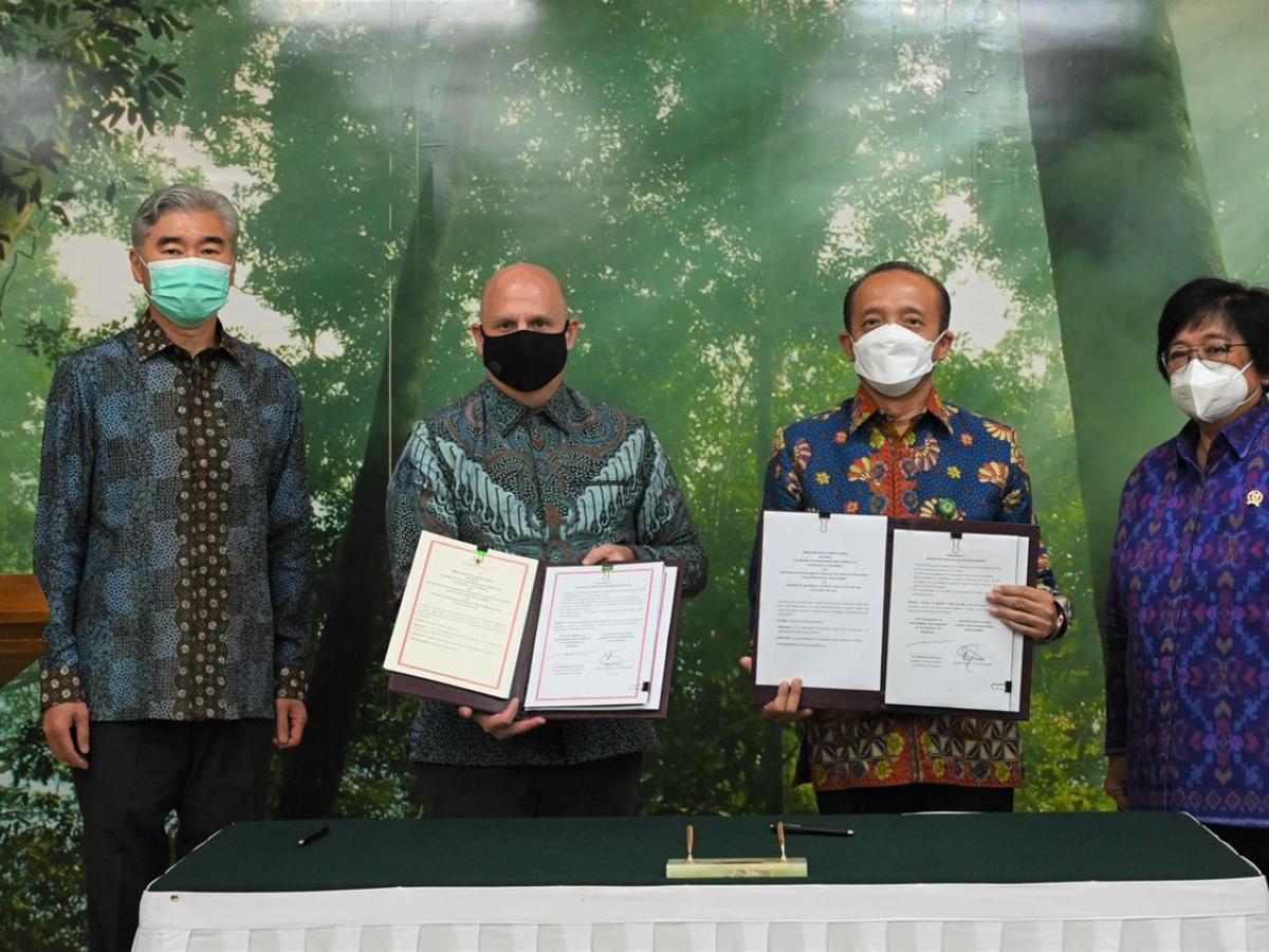Indonesia and United States Sign Memorandum of Understanding to Support Forest and Other Land Use Net Sink 2030 Goals