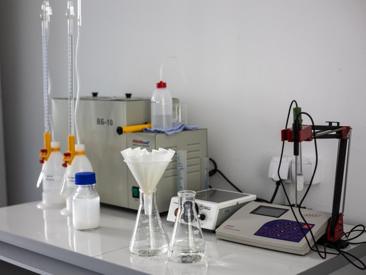 A table in a laboratory with scientific devices used to text potato starch quality.