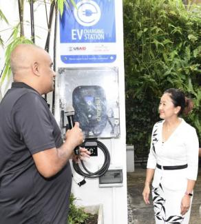 While we’re a long way still from flying cars, this partnership between Jetwing and USAID’s Sri Lanka Energy Program to employ electric vehicles and charging stations at this hotel is every bit as future oriented as that show was imaginative.