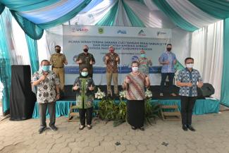 AS Berikan Fasilitas Cuci Tangan dengan Sabun kepada Indonesia untuk Melawan COVID-19
