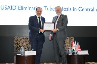 USAID передало оборудование для выявления и лечения туберкулеза в Tаджикистане