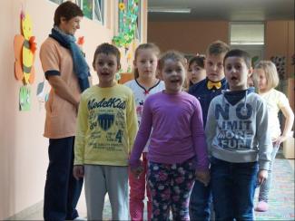 Komuniteti në Kosovë bashkëpunon për të shpëtuar kopshtin e fëmijëve