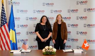 USAID-i dhe Agjencia Zvicerane për Zhvillim dhe Bashkëpunim ndërtojnë partneritet për të çuar përpara barazinë gjinore në vendimmarrje dhe procese politike në Kosovë 