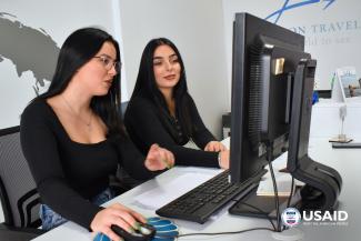 Praktikat profesionale ndihmojnë rritjen e profesionistëve të rinj në Kosovë